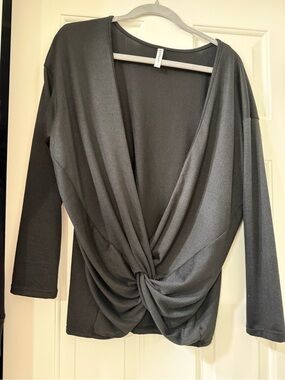 Piphany Black Twist-Front Long Sleeve Top